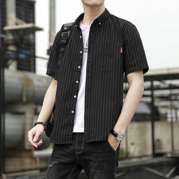 men's casual shirts striped shirt 2021 summer young simple and versatile lapel short sleeve coat fashion, White;black
men's casual shirts striped shirt 2021 summer young simple and versatile lapel short sleeve coat fashion, White;black
