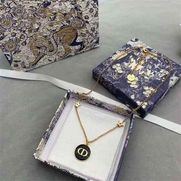 2021 new designer blessing bag blind letter star necklace women's light luxury fashion hundred accessory, Silver
2021 new designer blessing bag blind letter star necklace women's light luxury fashion hundred accessory, Silver