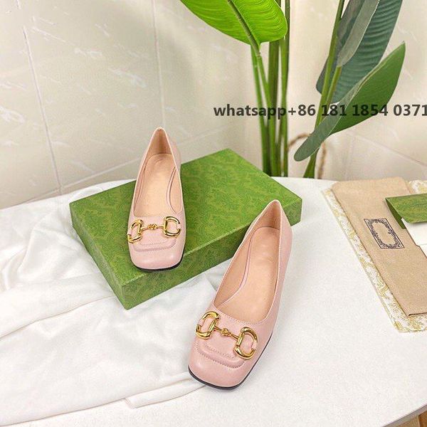 2021ss fashion luxury designer women girls heels shoes pump patent leather womens red bridal wedding casual flats with box are size34-40, Red;white
2021ss fashion luxury designer women girls heels shoes pump patent leather womens red bridal wedding casual flats with box are size34-40, Red;white