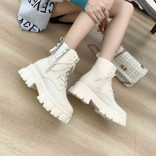 round women platform toe zipper ankle boots women's black genuine leather durable short botas fashion ladies designer luxurious lace-up
round women platform toe zipper ankle boots women's black genuine leather durable short botas fashion ladies designer luxurious lace-up