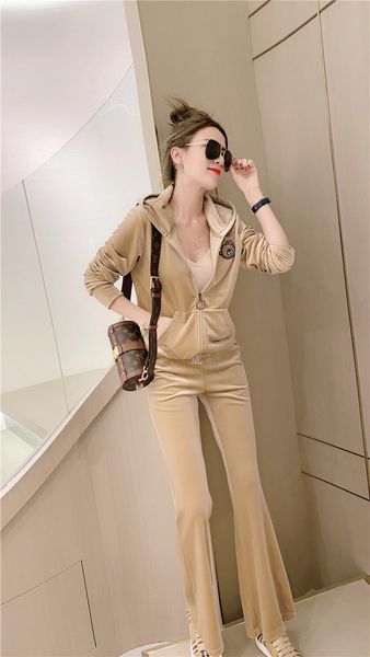 women's two piece pants 2021 autumn winter women hoodies sweatshirt + long suits velvet set diamonds beading cute female casual outfits, White
women's two piece pants 2021 autumn winter women hoodies sweatshirt + long suits velvet set diamonds beading cute female casual outfits, White