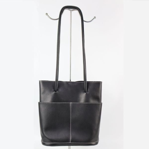 2021 summer urban simple fashion leisure new women's shoulder bag calfskin messenger bucket bag
2021 summer urban simple fashion leisure new women's shoulder bag calfskin messenger bucket bag