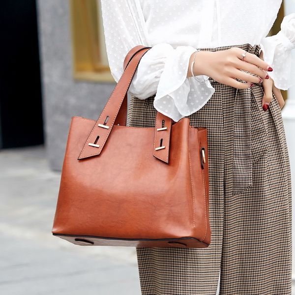 funmardi 2021 luxury handbags oil wax leather women trendy big tote vintage shoulder bags lady handle bag wlhb
funmardi 2021 luxury handbags oil wax leather women trendy big tote vintage shoulder bags lady handle bag wlhb