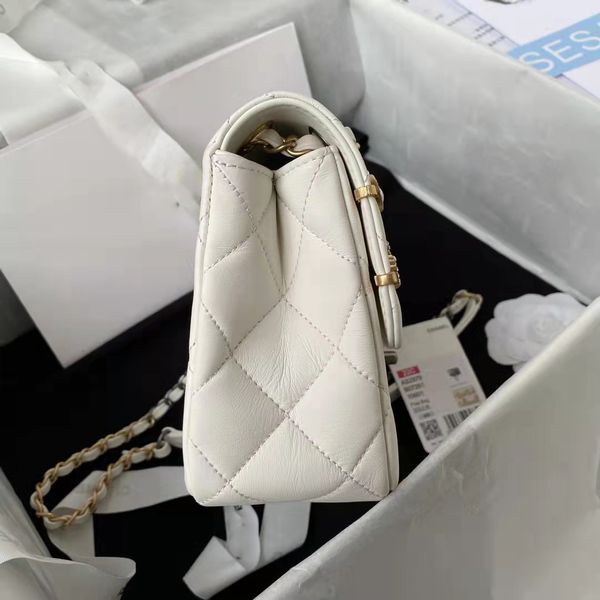 classic women's bag 7a high-end custom quality large capacity metal accessories with long shoulder strap
classic women's bag 7a high-end custom quality large capacity metal accessories with long shoulder strap