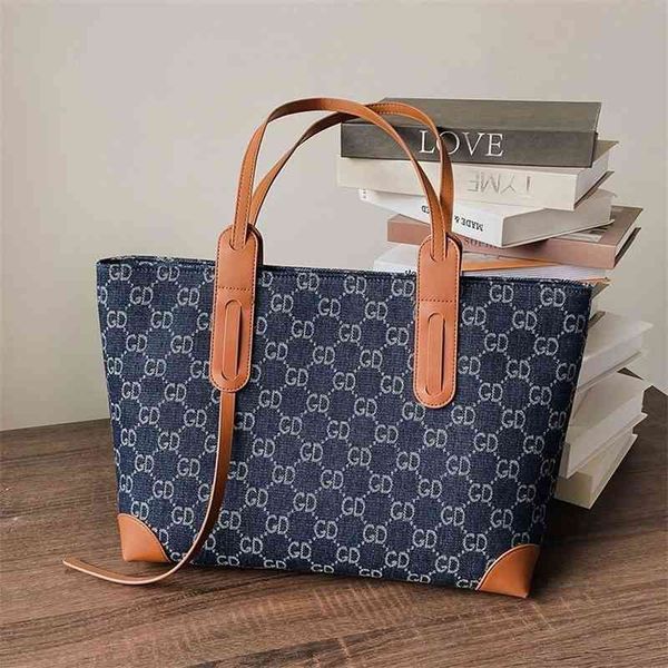 factory shop wanghong recommends trendy tote high-capacity hand versatile, contrast color, single shoulder bag, minority
factory shop wanghong recommends trendy tote high-capacity hand versatile, contrast color, single shoulder bag, minority