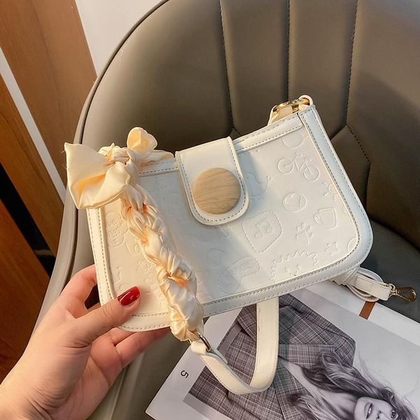 versatile bag female summer 2021 fashion web celebrity cross-body advanced sense minority single shoulder armpit small totes
versatile bag female summer 2021 fashion web celebrity cross-body advanced sense minority single shoulder armpit small totes