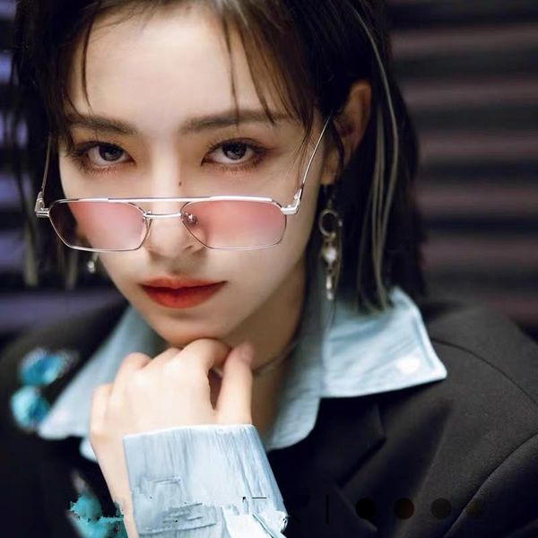 sunglasses style metal frame double beam men fashion trend ocean lens women's flat personality female uv400, White;black
sunglasses style metal frame double beam men fashion trend ocean lens women's flat personality female uv400, White;black