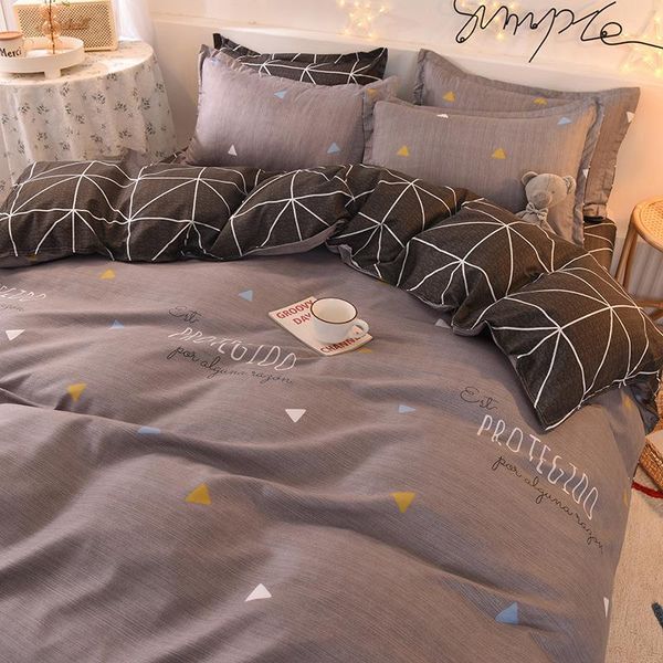 bedding sets fashion set home textile soft and breathable polyester fiber quilt cover black white rhombic line pattern design oceania
bedding sets fashion set home textile soft and breathable polyester fiber quilt cover black white rhombic line pattern design oceania