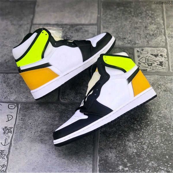1 high og voltgold 1s men basketball shoes fluorescent yellow black toe mens sports sneakers women trainers
1 high og voltgold 1s men basketball shoes fluorescent yellow black toe mens sports sneakers women trainers