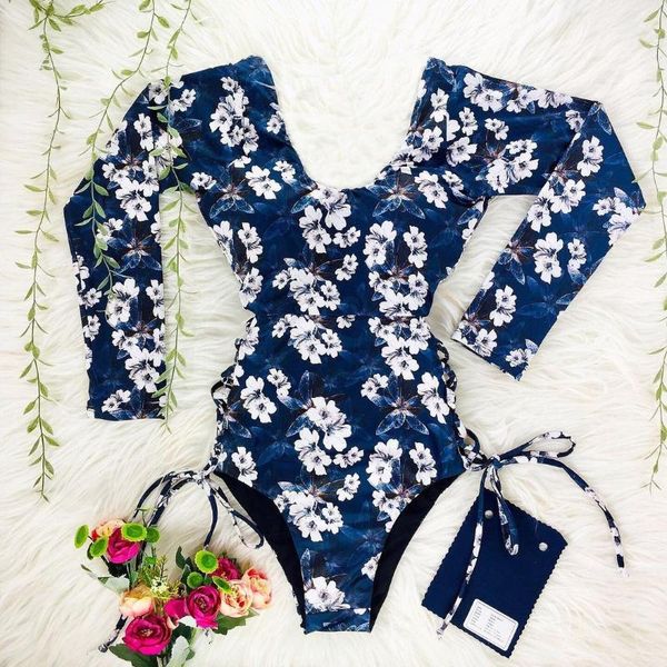 print floral one piece swimsuit 2021 swimwear women bathing suit retro vintage one-piece surfing swim suits
print floral one piece swimsuit 2021 swimwear women bathing suit retro vintage one-piece surfing swim suits
