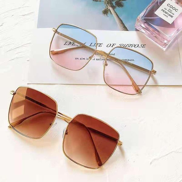 sunglasses luxury square women brand designer retro alloy frame big sun glasses vintage gradient male female, White;black
sunglasses luxury square women brand designer retro alloy frame big sun glasses vintage gradient male female, White;black