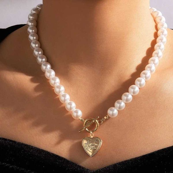 pendant necklaces love clavicle chain white pearl women's personality all-match one-word button necklace female cold wind, Silver
pendant necklaces love clavicle chain white pearl women's personality all-match one-word button necklace female cold wind, Silver