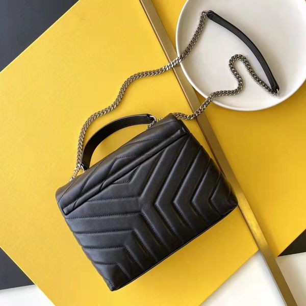 designer totes bags handbags luxury shoulder crossbody bag genuine leather high-quality handbag gold chain various styles size 23*10*17cm wi
designer totes bags handbags luxury shoulder crossbody bag genuine leather high-quality handbag gold chain various styles size 23*10*17cm wi