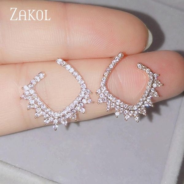trendy micro-inlaid zirconia crystal c-shaped stud earrings for women 585 gold color gift jewelry faep083, Golden;silver
trendy micro-inlaid zirconia crystal c-shaped stud earrings for women 585 gold color gift jewelry faep083, Golden;silver