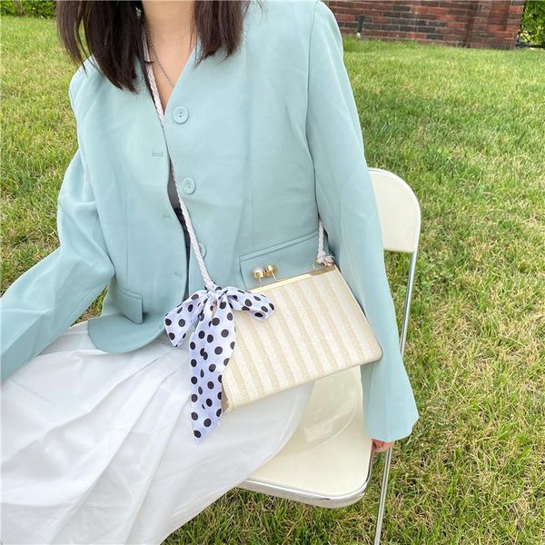evening bags silk scarf decorated buckle women's handbag trend fashion one-shoulder woven bag simple straw casual small square
evening bags silk scarf decorated buckle women's handbag trend fashion one-shoulder woven bag simple straw casual small square