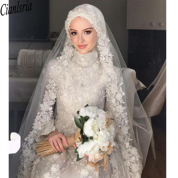 bridal veils 2021 beaded lace appliques saudi arabia wedding accessories veil with comb, Black
bridal veils 2021 beaded lace appliques saudi arabia wedding accessories veil with comb, Black