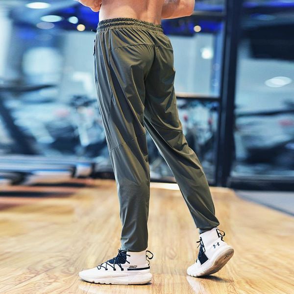 running pants thin workout sweatpants slim fit quick dry comfortable joggers men long gym sports fitness trousers zip pocket, Black;blue
running pants thin workout sweatpants slim fit quick dry comfortable joggers men long gym sports fitness trousers zip pocket, Black;blue