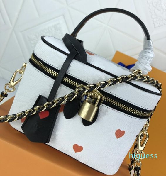 designer- women leather tote shoulder crossbody bags travel vanity double zip with padlock closure adjustable strap handbag
designer- women leather tote shoulder crossbody bags travel vanity double zip with padlock closure adjustable strap handbag
