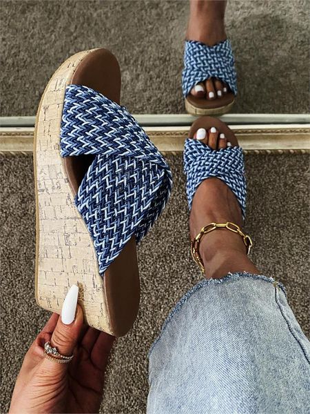 fashion platform women flat shoes summer ethic solid thick bottom women's sandals bow casual 2021 slippers, Black
fashion platform women flat shoes summer ethic solid thick bottom women's sandals bow casual 2021 slippers, Black