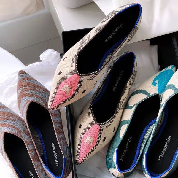 shoe 2021 woman see ventilation weave sharp shallow mouth deep plane one soft bottom knitting line, Black
shoe 2021 woman see ventilation weave sharp shallow mouth deep plane one soft bottom knitting line, Black