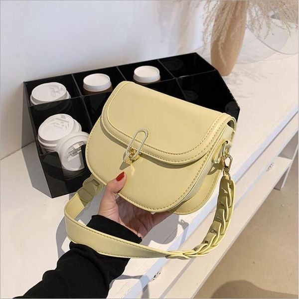 women's bags 2021 fashion trend spring one-shoulder handbags simple personality messenger bag saddle shoulder
women's bags 2021 fashion trend spring one-shoulder handbags simple personality messenger bag saddle shoulder