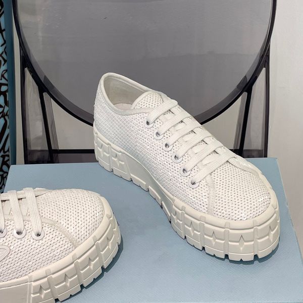 casual thick-soled women's shoes designer comfortable brand sequins luxury biscuit shoelaces shoe box, Red;white
casual thick-soled women's shoes designer comfortable brand sequins luxury biscuit shoelaces shoe box, Red;white