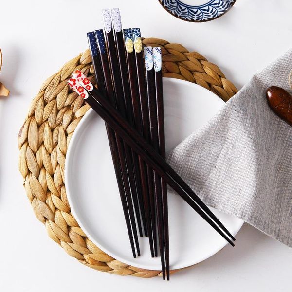 chopsticks japanese style printed nail household floral wooden simple practical and durable
chopsticks japanese style printed nail household floral wooden simple practical and durable