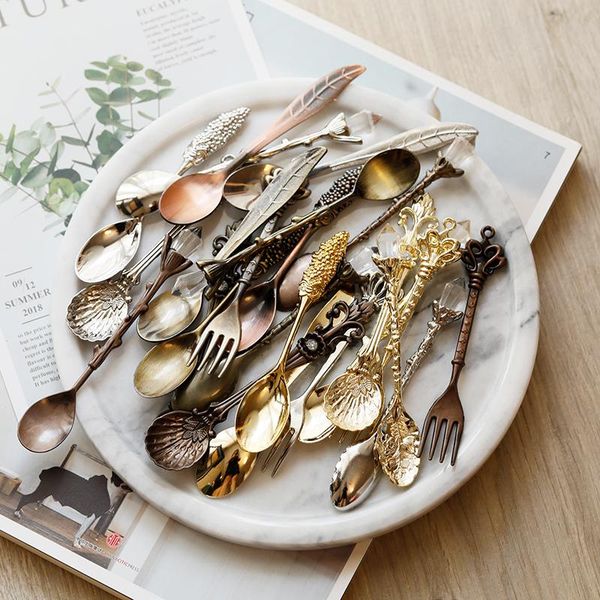 spoons 6 pieces spoon sets retro dessert small royal style metal golden carving coffee snack fruit skewers fork kit
spoons 6 pieces spoon sets retro dessert small royal style metal golden carving coffee snack fruit skewers fork kit