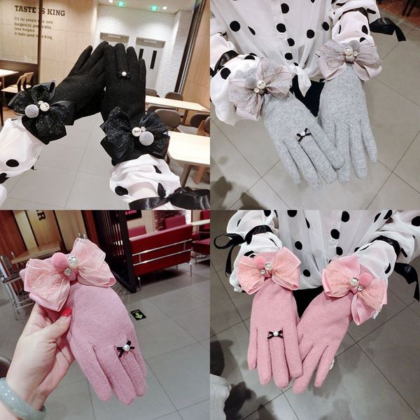 gloves korean autumn and winter bow cashmere thickened sub finger warm letter pearl wool ball plush female, Blue;gray
gloves korean autumn and winter bow cashmere thickened sub finger warm letter pearl wool ball plush female, Blue;gray