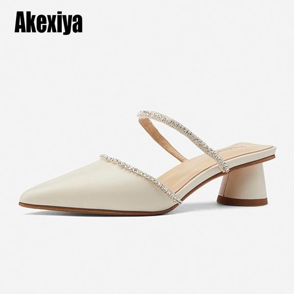 dress shoes genuine leather pointed toe high heel slippers summer fashion rhinestones heels slides women mules party large size, Black
dress shoes genuine leather pointed toe high heel slippers summer fashion rhinestones heels slides women mules party large size, Black