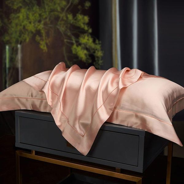 pillow case direct selling 1pc mulberry silk pillowcase solid color satin soft slippery for home beauty cover healthy skin
pillow case direct selling 1pc mulberry silk pillowcase solid color satin soft slippery for home beauty cover healthy skin