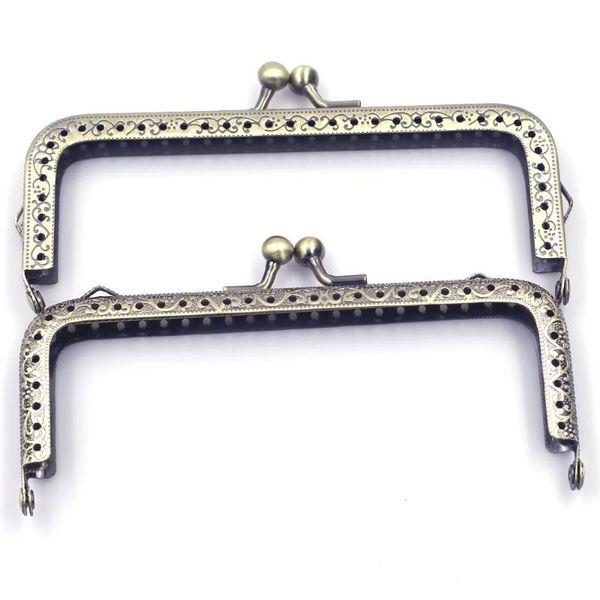bag parts & accessories 10pcs 12.5cm rectangle square purse frames pouch kiss clasps buckle handle lock bronze tone diy handbag hardware, Black
bag parts & accessories 10pcs 12.5cm rectangle square purse frames pouch kiss clasps buckle handle lock bronze tone diy handbag hardware, Black