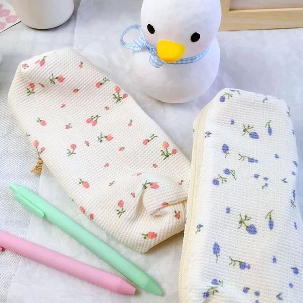 ins cute simple style little flowers pencil bag cotton large capacity case school supplies girls stationery storage bags
ins cute simple style little flowers pencil bag cotton large capacity case school supplies girls stationery storage bags