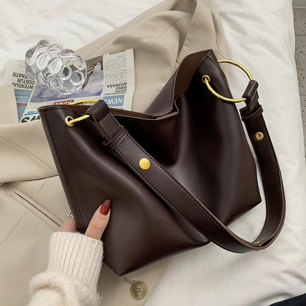 retro simple solid color pu leather crossbody bag for women 2021 shoulder designer ladies luxury casual bucket bag handbag l003
retro simple solid color pu leather crossbody bag for women 2021 shoulder designer ladies luxury casual bucket bag handbag l003