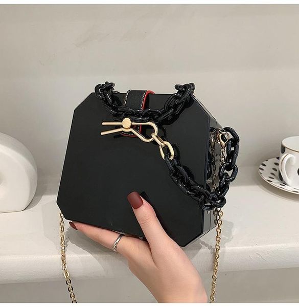 evening bags lady candy color thick chain handbag 2021 fashion acrylic korean version single shoulder messenger bag
evening bags lady candy color thick chain handbag 2021 fashion acrylic korean version single shoulder messenger bag