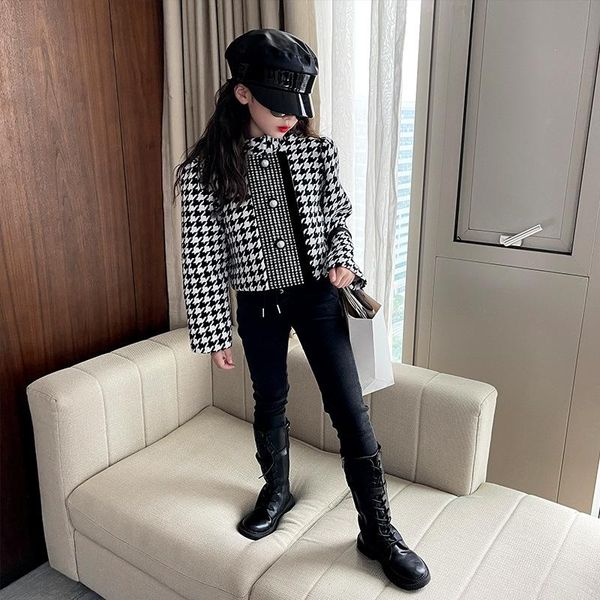 jackets girls' little fragrant wind woolen coat 2021 late autumn houndstooth pearl buckle western style short top, Blue;gray
jackets girls' little fragrant wind woolen coat 2021 late autumn houndstooth pearl buckle western style short top, Blue;gray