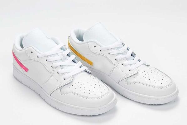 s guava ice twist white cement what the mens basketball shoes 1s travis scotts obsidian fearless man women sneakerswkslbnmy
s guava ice twist white cement what the mens basketball shoes 1s travis scotts obsidian fearless man women sneakerswkslbnmy