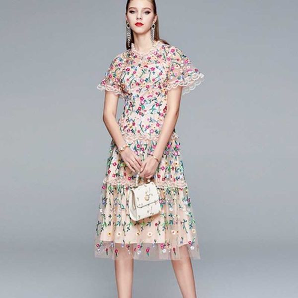 summer runway design floral embroidery dress female vestidos vintage lace patchwork mesh knee-length vestido 210531, Black;gray
summer runway design floral embroidery dress female vestidos vintage lace patchwork mesh knee-length vestido 210531, Black;gray