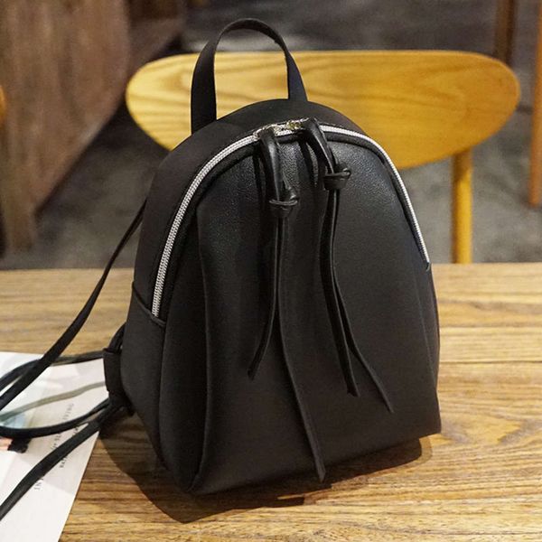 2021 one shoulder messenger portable function women's bag summer color contrast strap leisure college backpack
2021 one shoulder messenger portable function women's bag summer color contrast strap leisure college backpack