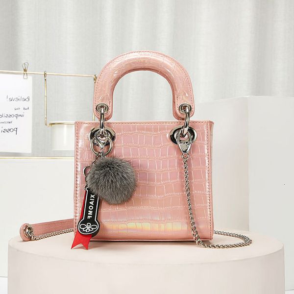 alligator print head leather princess mini fashion square handbag women's one shoulder chain bag
alligator print head leather princess mini fashion square handbag women's one shoulder chain bag