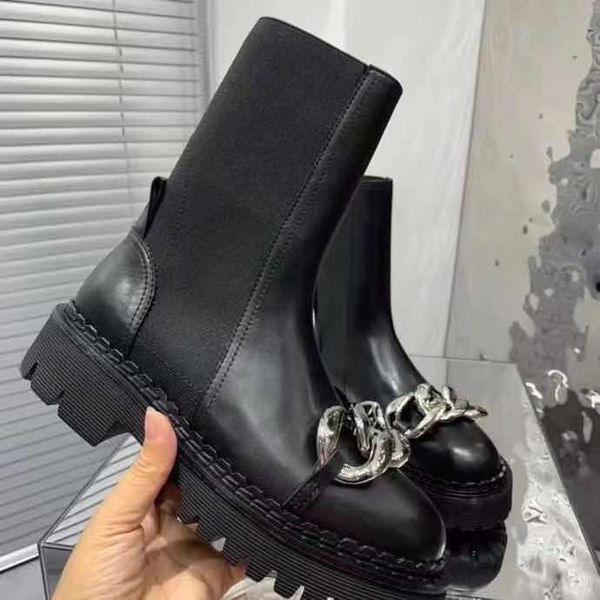 2021 designer's latest women's boots soft leather metal chain comfort cowhide full sense of design exquisite technology support 35, Black
2021 designer's latest women's boots soft leather metal chain comfort cowhide full sense of design exquisite technology support 35, Black