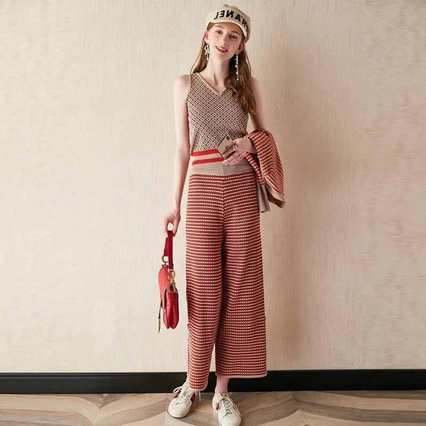 knitted striped cardigan tank women tracksuits high waist pants 3 pieces clothing set autumn winter 3pcs knit suits, Gray
knitted striped cardigan tank women tracksuits high waist pants 3 pieces clothing set autumn winter 3pcs knit suits, Gray