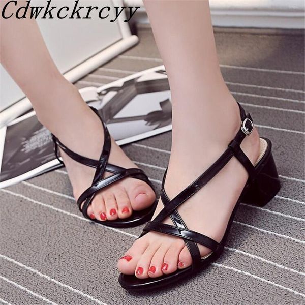dress shoes summer pattern fashion high-heeled women sandals golden silvery black simplicity temperament banquet size34-46
dress shoes summer pattern fashion high-heeled women sandals golden silvery black simplicity temperament banquet size34-46