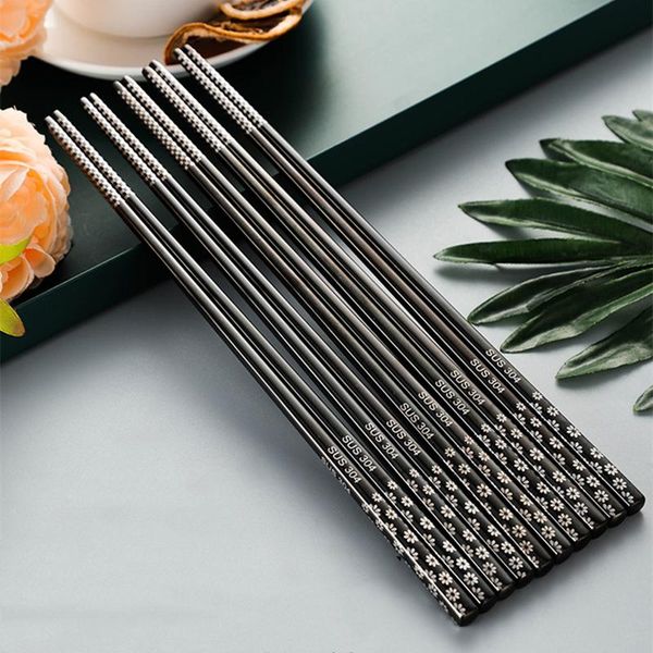 chopsticks 5pairs cutlery set stainless steel length black flower patters sticks portable reusable non-slip
chopsticks 5pairs cutlery set stainless steel length black flower patters sticks portable reusable non-slip
