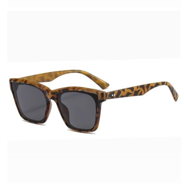 sunglasses retro leopard color rice nail women 2021 fashion personality glasses designer luxury sunshade mirror changing m, White;black
sunglasses retro leopard color rice nail women 2021 fashion personality glasses designer luxury sunshade mirror changing m, White;black