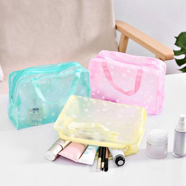 eyelash curler waterproof pvc cosmetic storage bag for women floral transparent wash creative home outing makeup brush
eyelash curler waterproof pvc cosmetic storage bag for women floral transparent wash creative home outing makeup brush