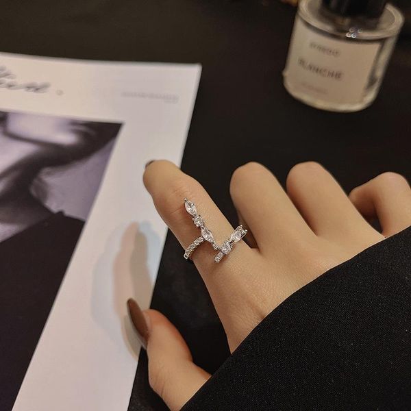 wedding rings recommend jewelry gift luxurious zircon geometric female indifference design finger women party ring for, Slivery;golden
wedding rings recommend jewelry gift luxurious zircon geometric female indifference design finger women party ring for, Slivery;golden