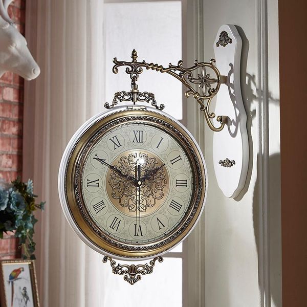 wall clocks vintage large clock gold luxury metal double-side silent roman living room american horloge home decor zb5wc
wall clocks vintage large clock gold luxury metal double-side silent roman living room american horloge home decor zb5wc