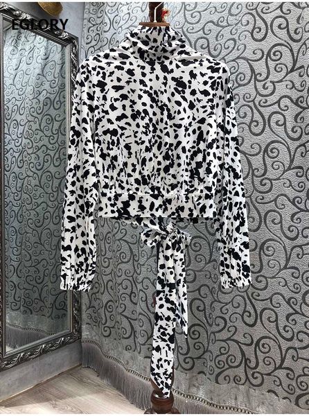 100%velvet 2021 winter style women turtleneck wild leopard prints back zipper bow deco long sleeve casual crop women's jackets, Black;brown
100%velvet 2021 winter style women turtleneck wild leopard prints back zipper bow deco long sleeve casual crop women's jackets, Black;brown