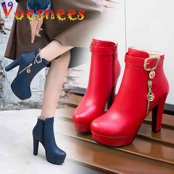 fashion short boots women autumn and winter platform round toe high heels belt buckle side zipper stiletto female shoes 210514, Black
fashion short boots women autumn and winter platform round toe high heels belt buckle side zipper stiletto female shoes 210514, Black